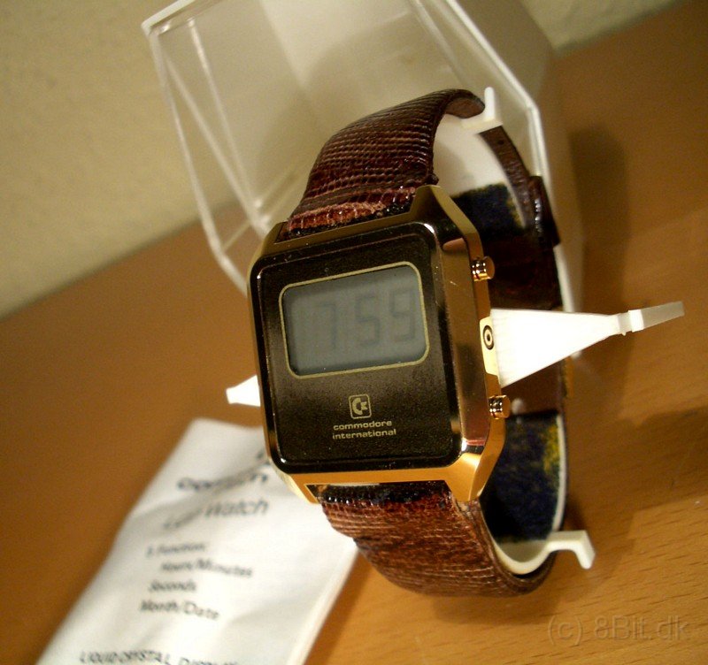 Commodore_Wristwatch_11.JPG