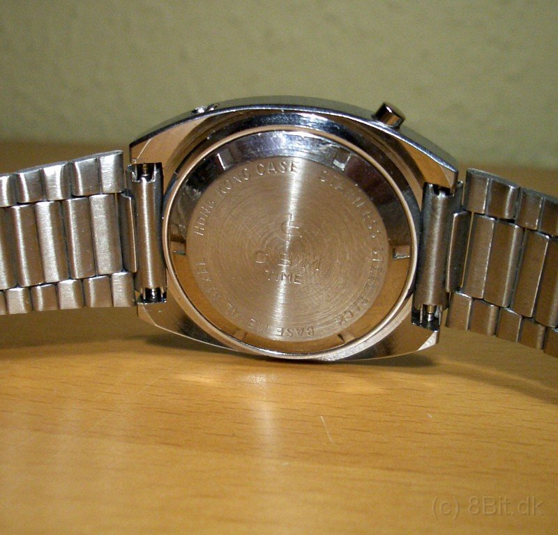 Commodore_Wristwatch_32.JPG