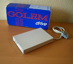 Golden_Drive_With_Display_-_In_box_12